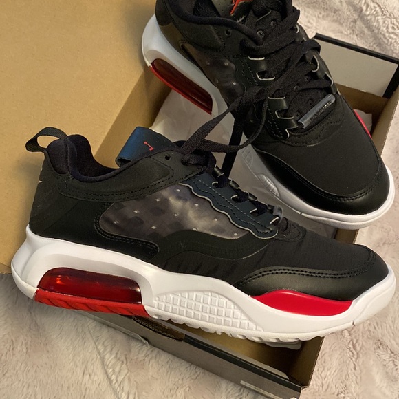 Jordan Max 200 Sneakers - Picture 3 of 4